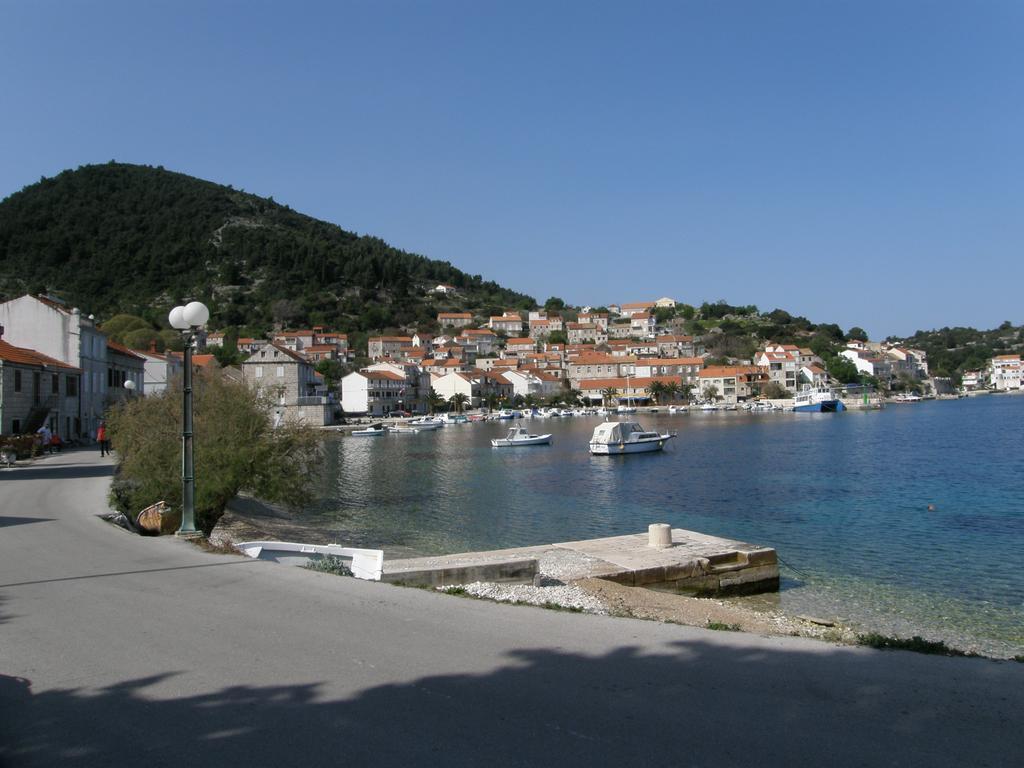 Domenica Apartments Račišće Eksteriør bilde